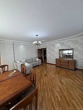Kirayə verilir 3 otaqlı mənzil 120 m² — Bakı 3 otaq 120.00 m²