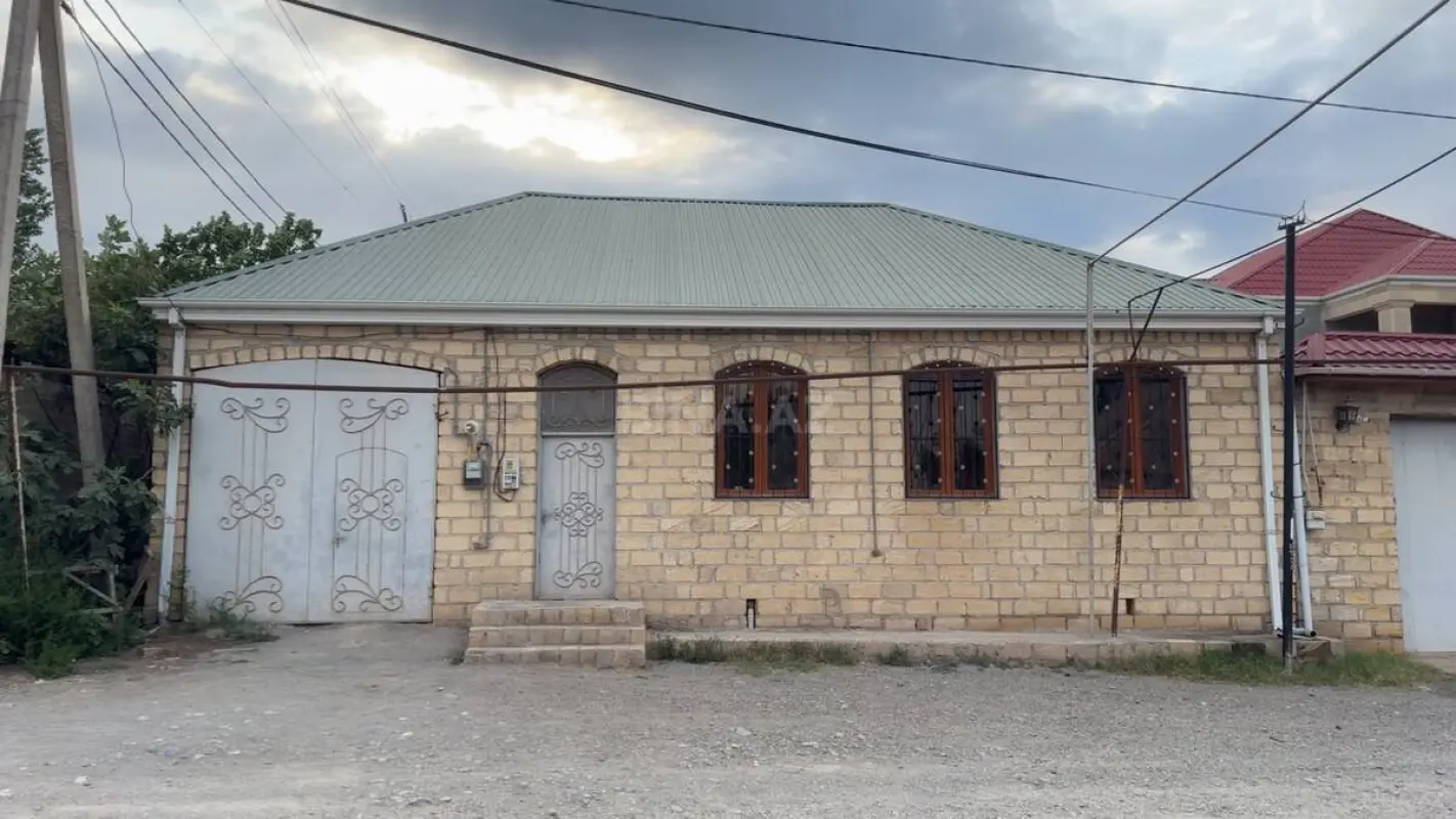 Satılır 4 otaqlı həyət evi 120 m²