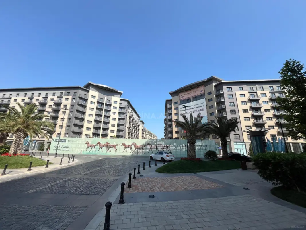 Satılır 3 otaqlı mənzil 138.1 m²
