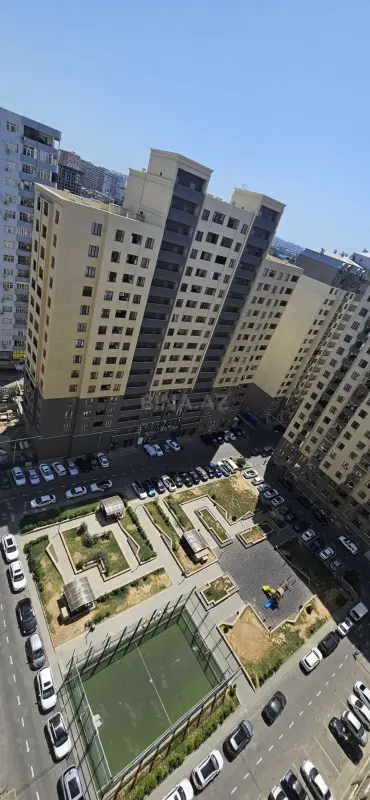 Satılır 2 otaqlı mənzil 74 m²
