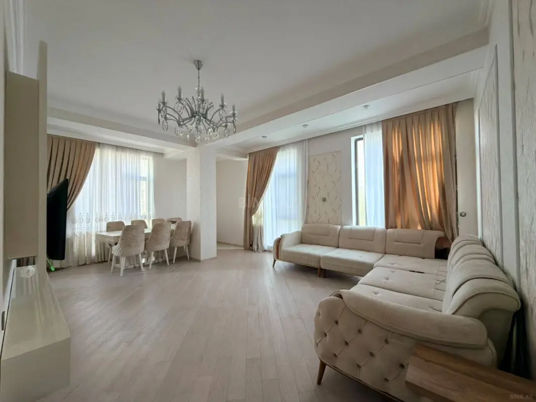Satılır 2 otaqlı mənzil 106 m²