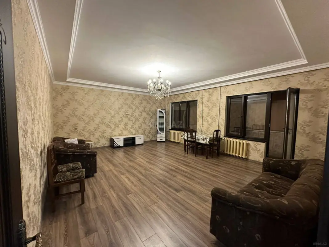Satılır 5 otaqlı mənzil 120 m²