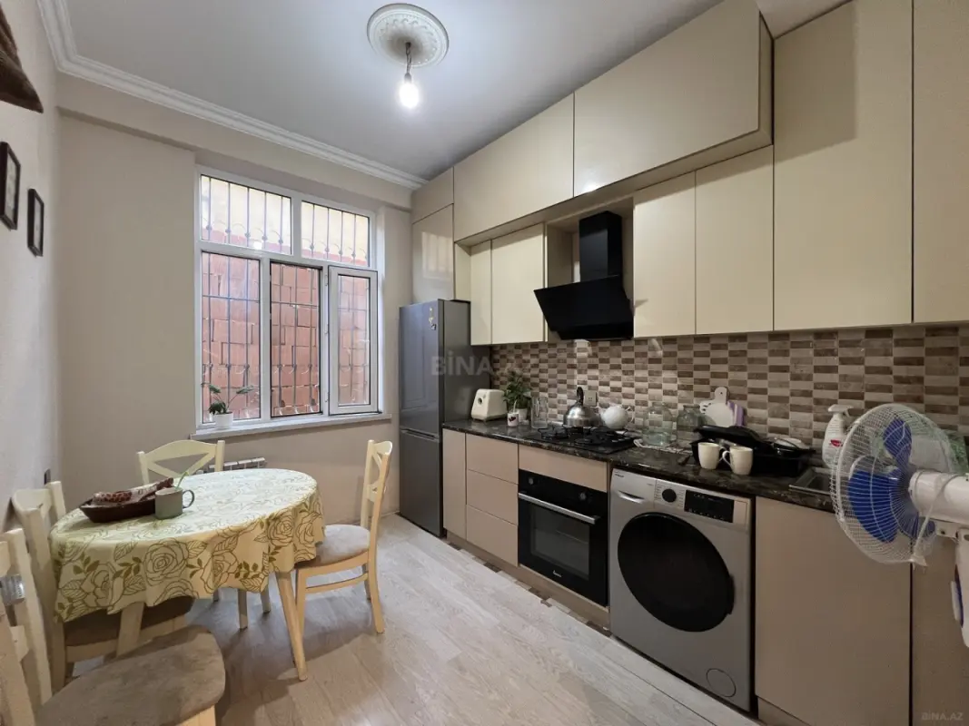 Satılır 2 otaqlı mənzil 61 m²