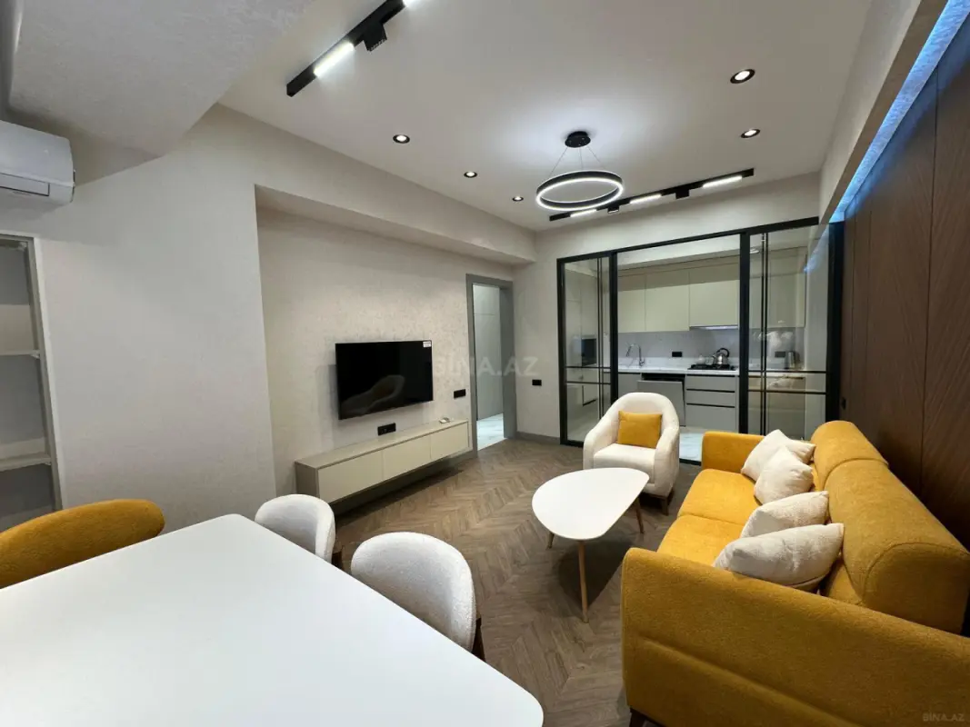 Kirayə verilir 2 otaqlı mənzil 70.1 m²