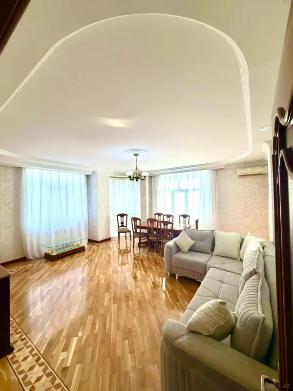 Kirayə verilir 3 otaqlı mənzil 125 m²