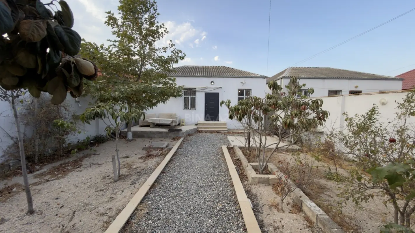 Satılır 2 otaqlı həyət evi 60 m²