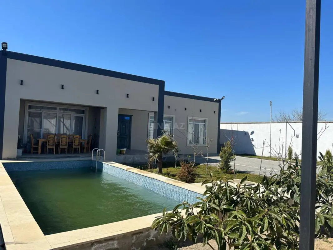 Satılır 5 otaqlı həyət evi 190 m²
