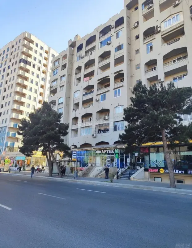 Satılır 3 otaqlı mənzil 87 m²