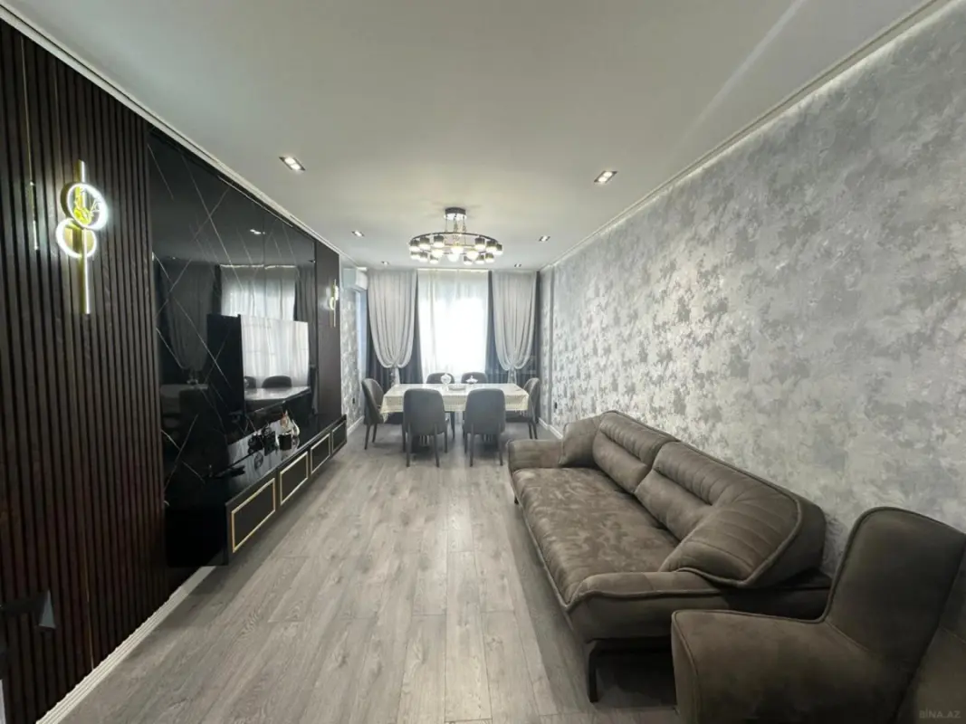 Kirayə verilir 3 otaqlı mənzil 130 m²