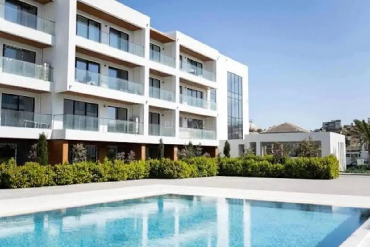 Satılır 1 otaqlı mənzil 40 m²