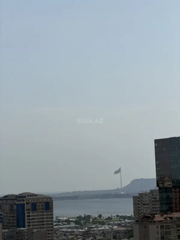 Satılır 2 otaqlı mənzil 67 m²