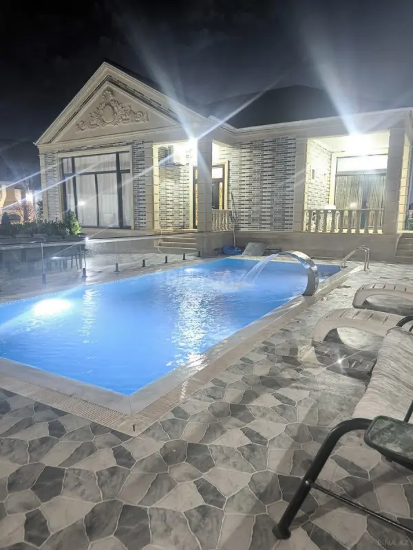 Satılır 4 otaqlı həyət evi 177 m²
