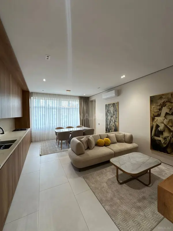 Satılır 3 otaqlı mənzil 118 m²