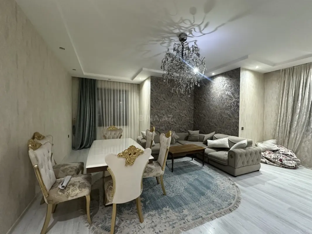 Kirayə verilir 3 otaqlı mənzil 130 m²