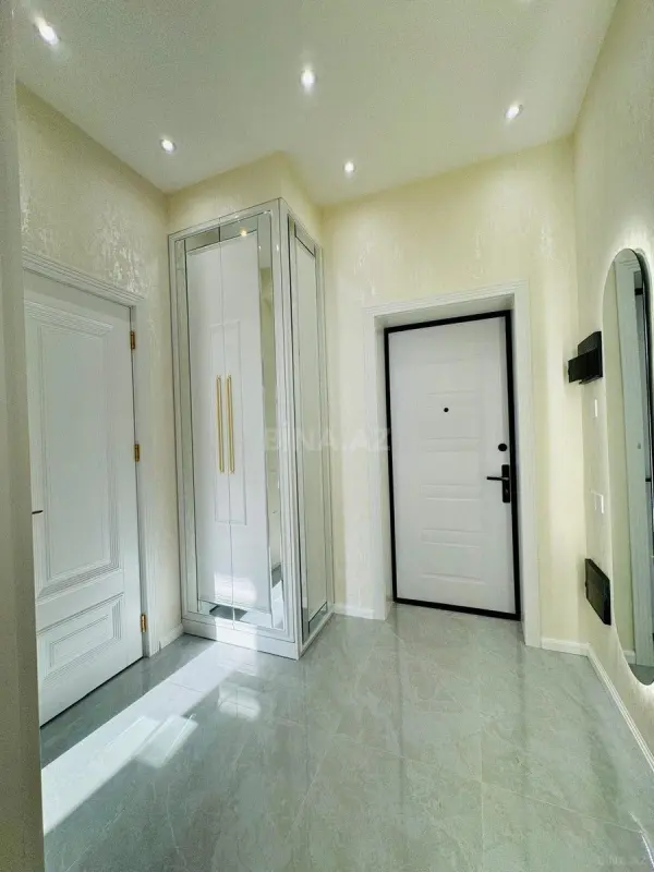 Satılır 2 otaqlı mənzil 63 m²