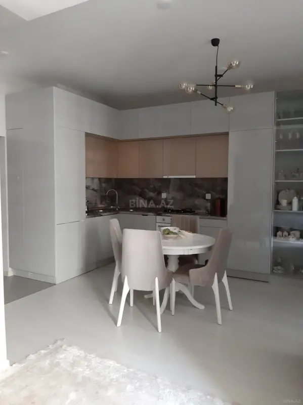 Satılır 1 otaqlı mənzil 40.8 m²