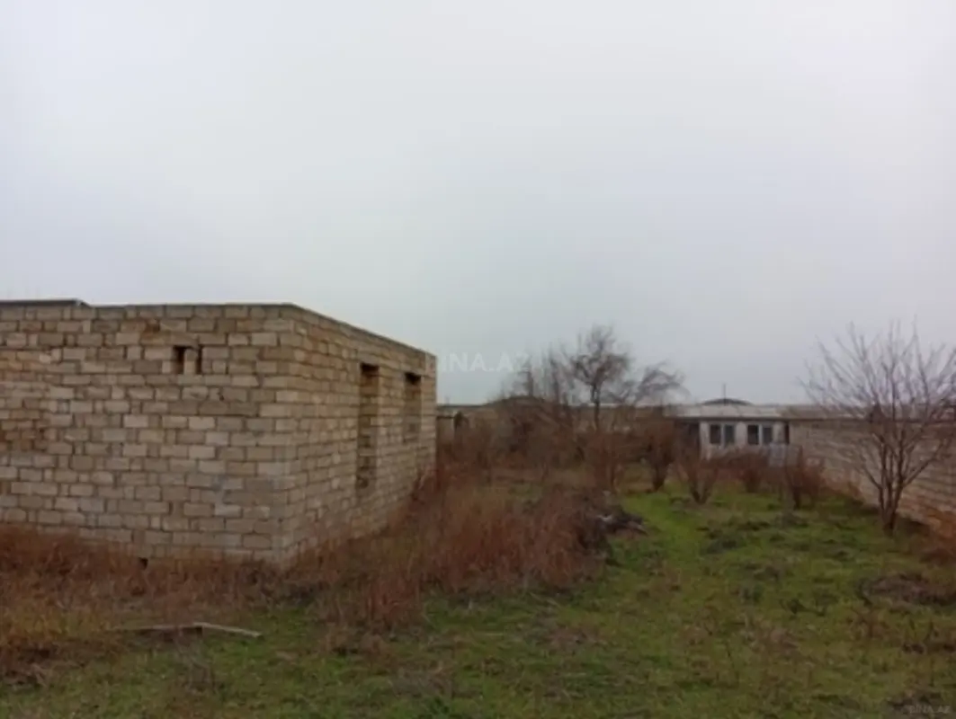 Satılır 3 otaqlı həyət evi 20 m²