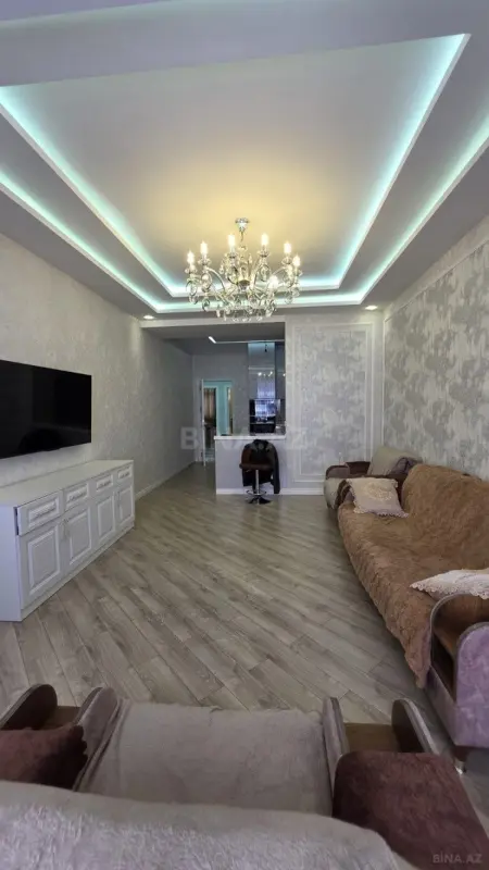 Satılır 3 otaqlı mənzil 101 m²