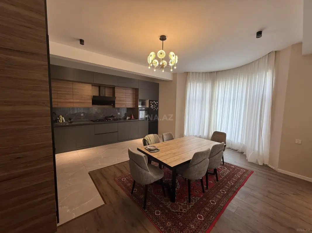 Satılır 4 otaqlı həyət evi 220 m²