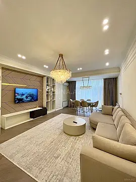 Satılır 3 otaqlı mənzil 135 m² — Bakı 3 otaq 135.00 m²