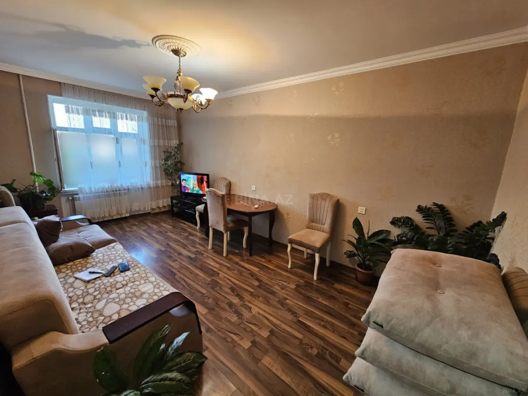 Satılır 2 otaqlı mənzil 60 m²