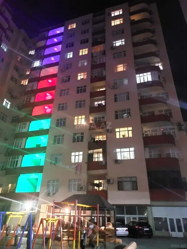 Kirayə verilir 3 otaqlı mənzil 108 m²