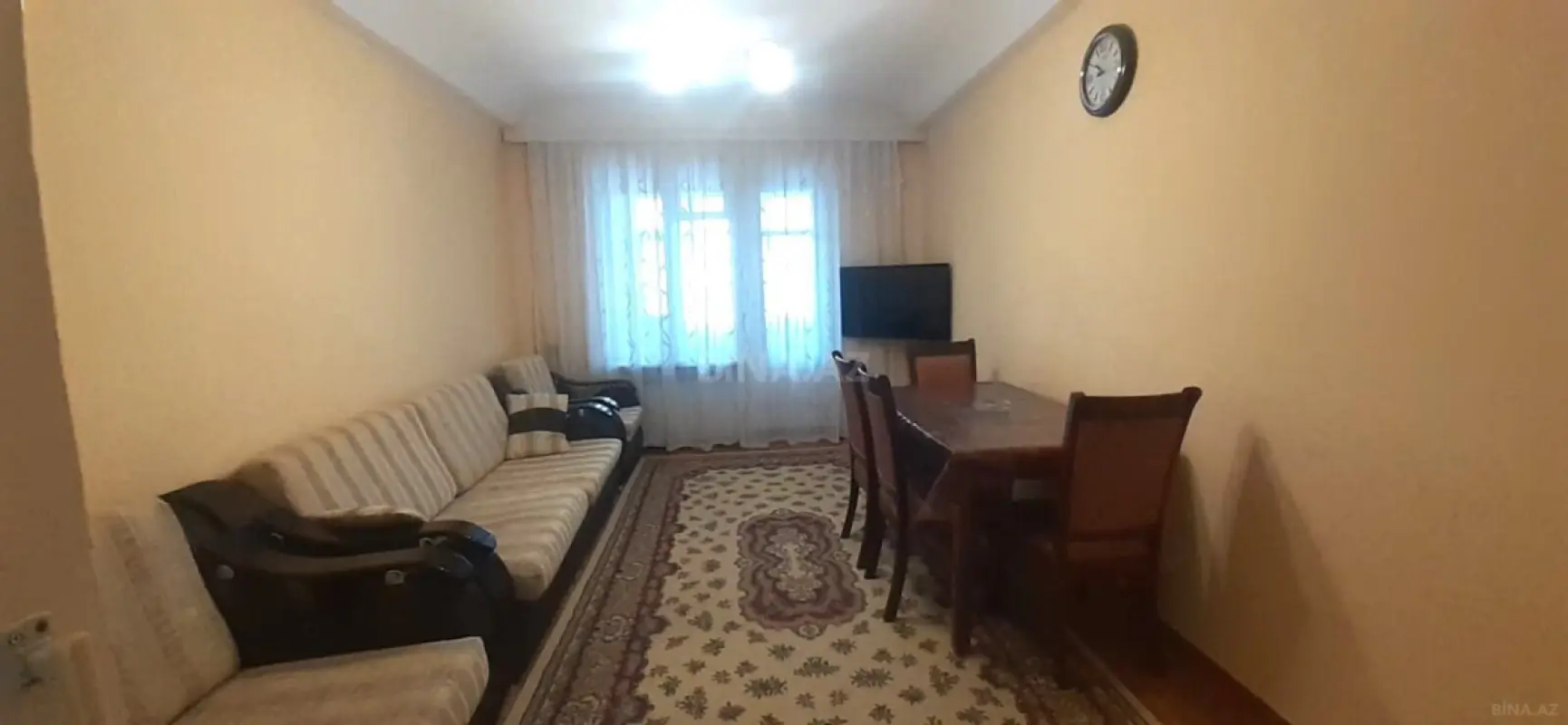 Kirayə verilir 2 otaqlı mənzil 68 m²
