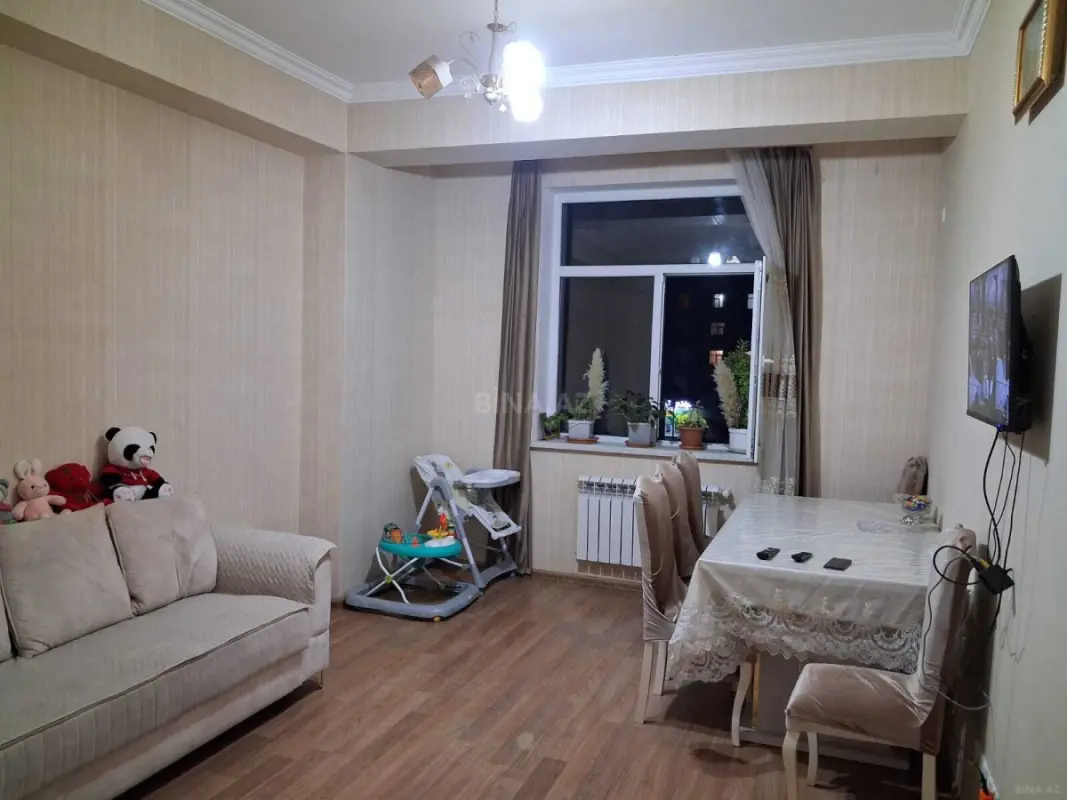 Satılır 4 otaqlı mənzil 99 m²