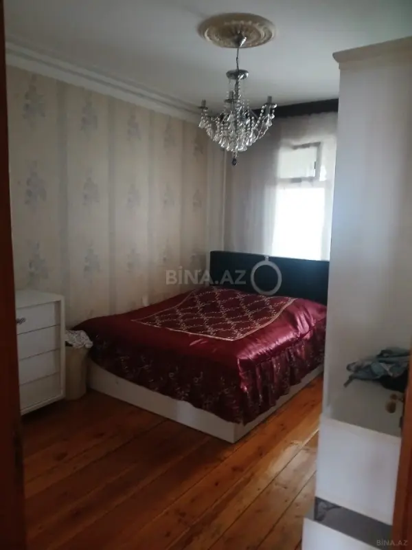 Kirayə verilir 4 otaqlı mənzil 90 m²