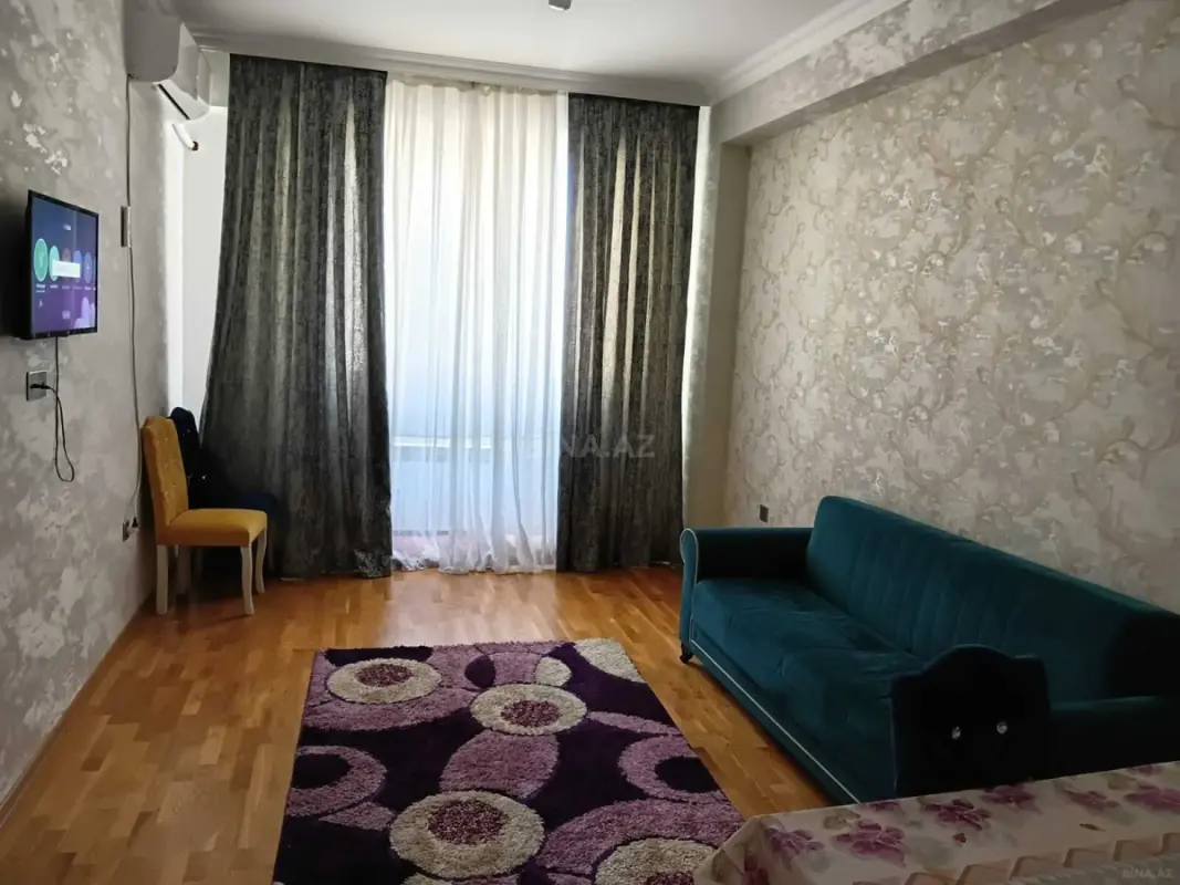 Kirayə verilir 2 otaqlı mənzil 67 m²
