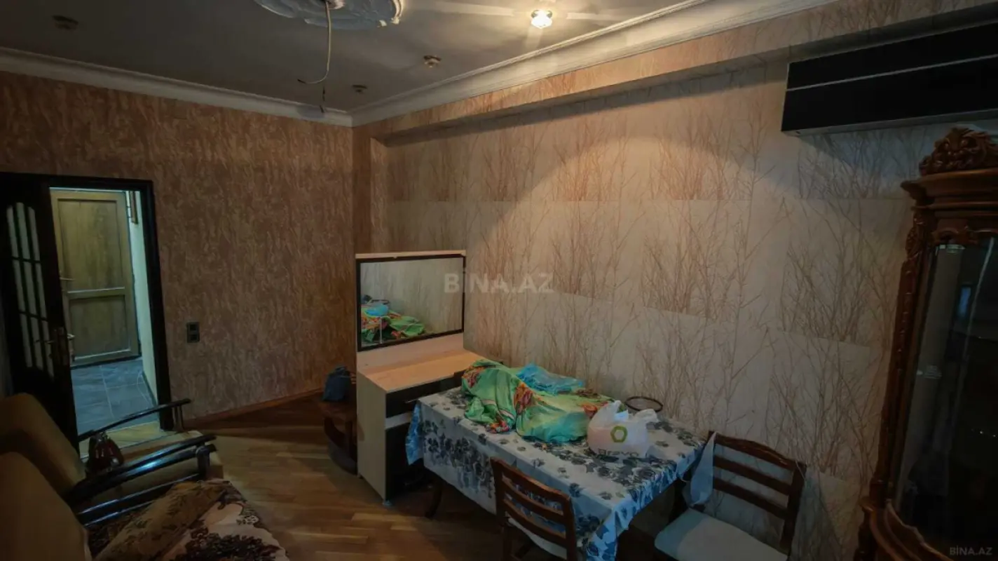 Satılır 2 otaqlı mənzil 60 m²