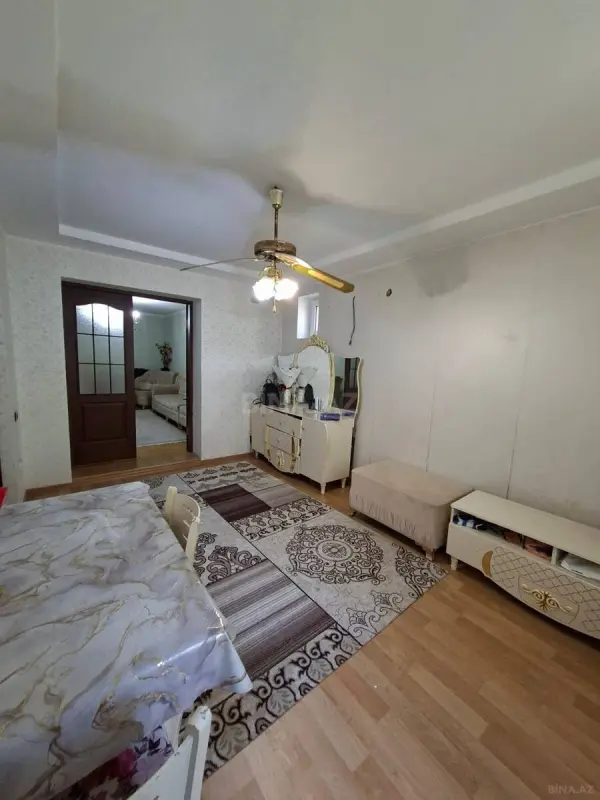 Kirayə verilir 2 otaqlı mənzil 100 m²