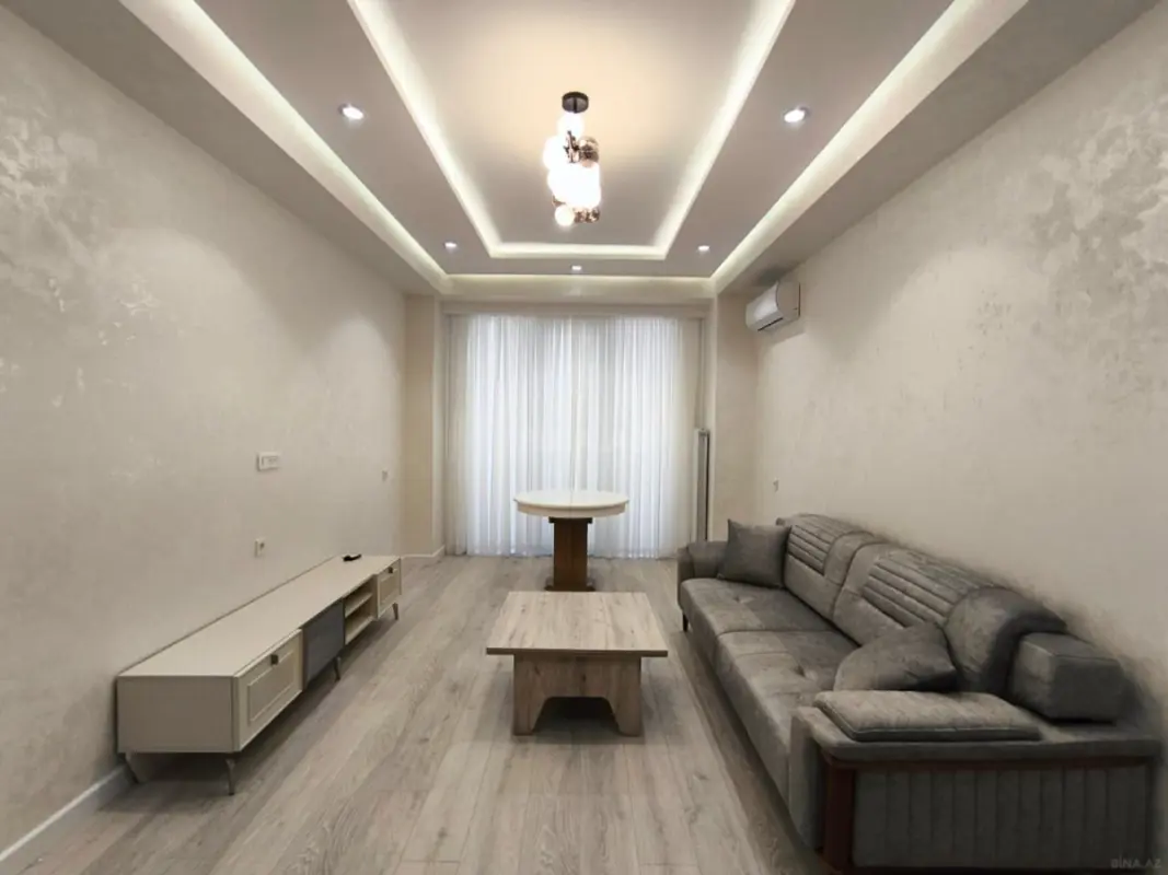 Kirayə verilir 2 otaqlı mənzil 80 m²