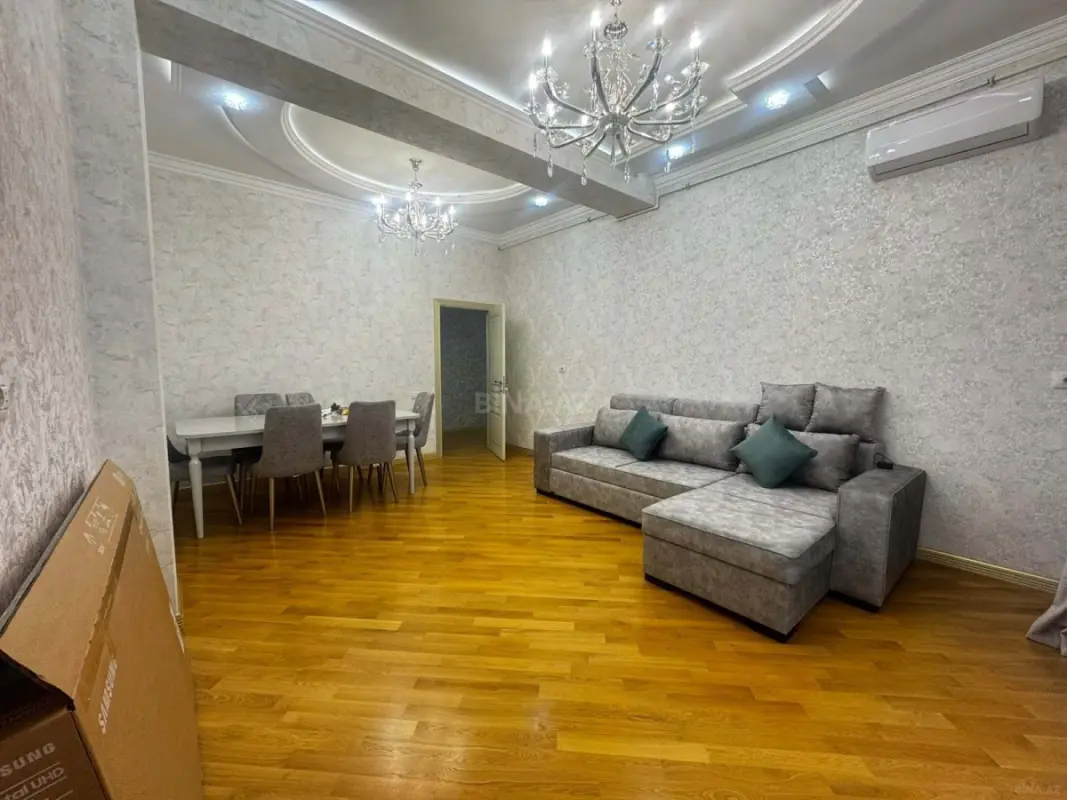 Kirayə verilir 3 otaqlı mənzil 115 m²