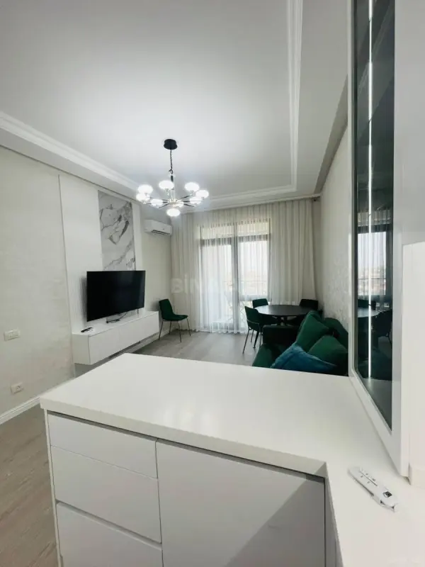 Kirayə verilir 2 otaqlı mənzil 60 m²