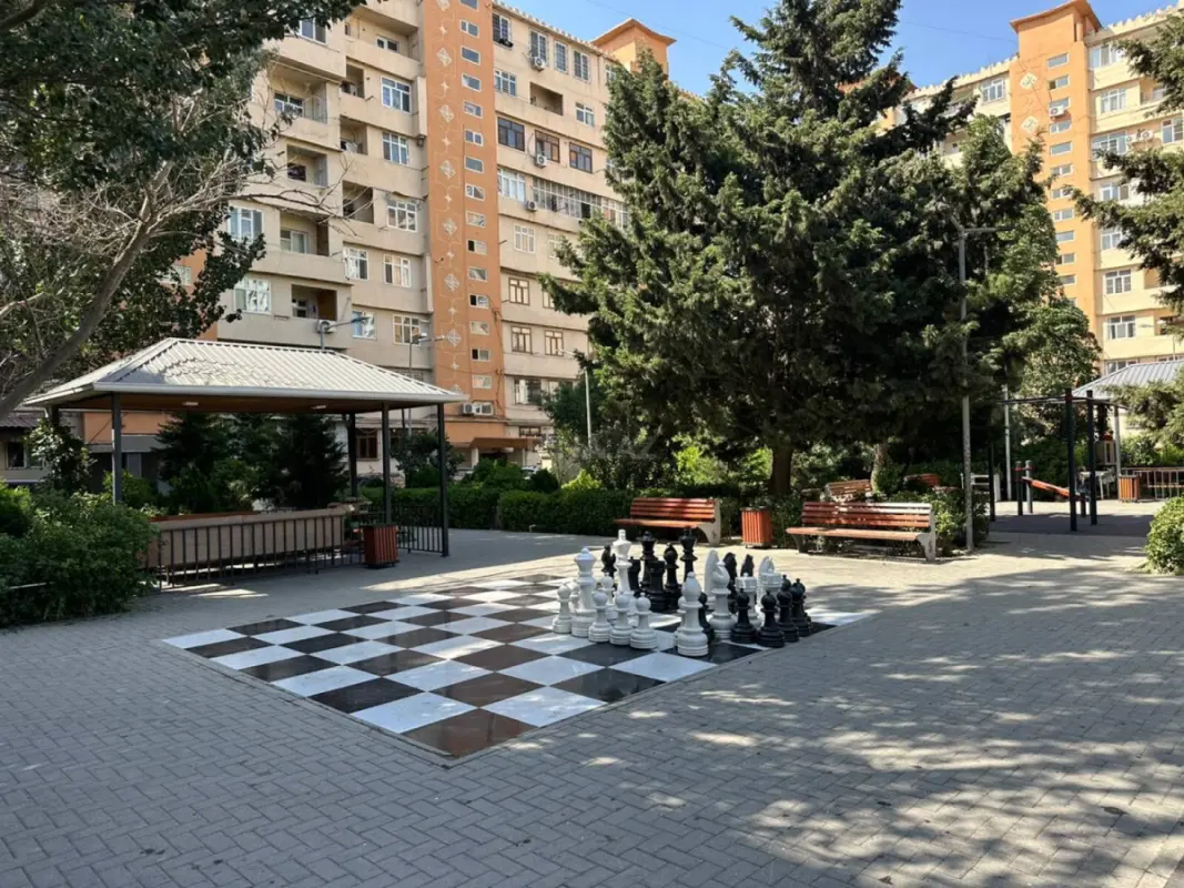 Satılır 1 otaqlı mənzil 40 m²