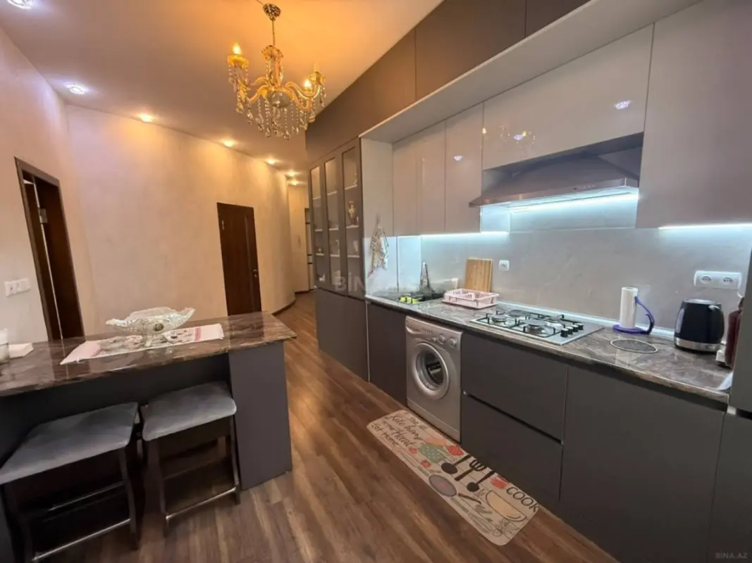 Kirayə verilir 2 otaqlı mənzil 75 m²