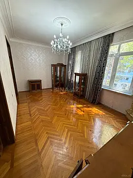 Kirayə verilir 4 otaqlı mənzil 100 m² — Bakı, Nərimanov 4 otaq 100.00 m²