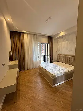 Kirayə verilir 3 otaqlı mənzil 107 m² — Bakı 3 otaq 107.00 m²