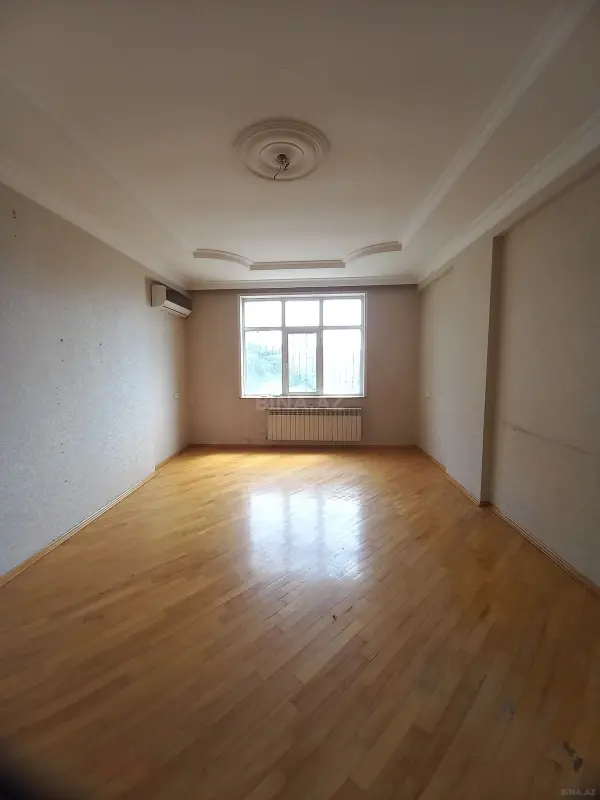 Satılır 3 otaqlı mənzil 116 m²