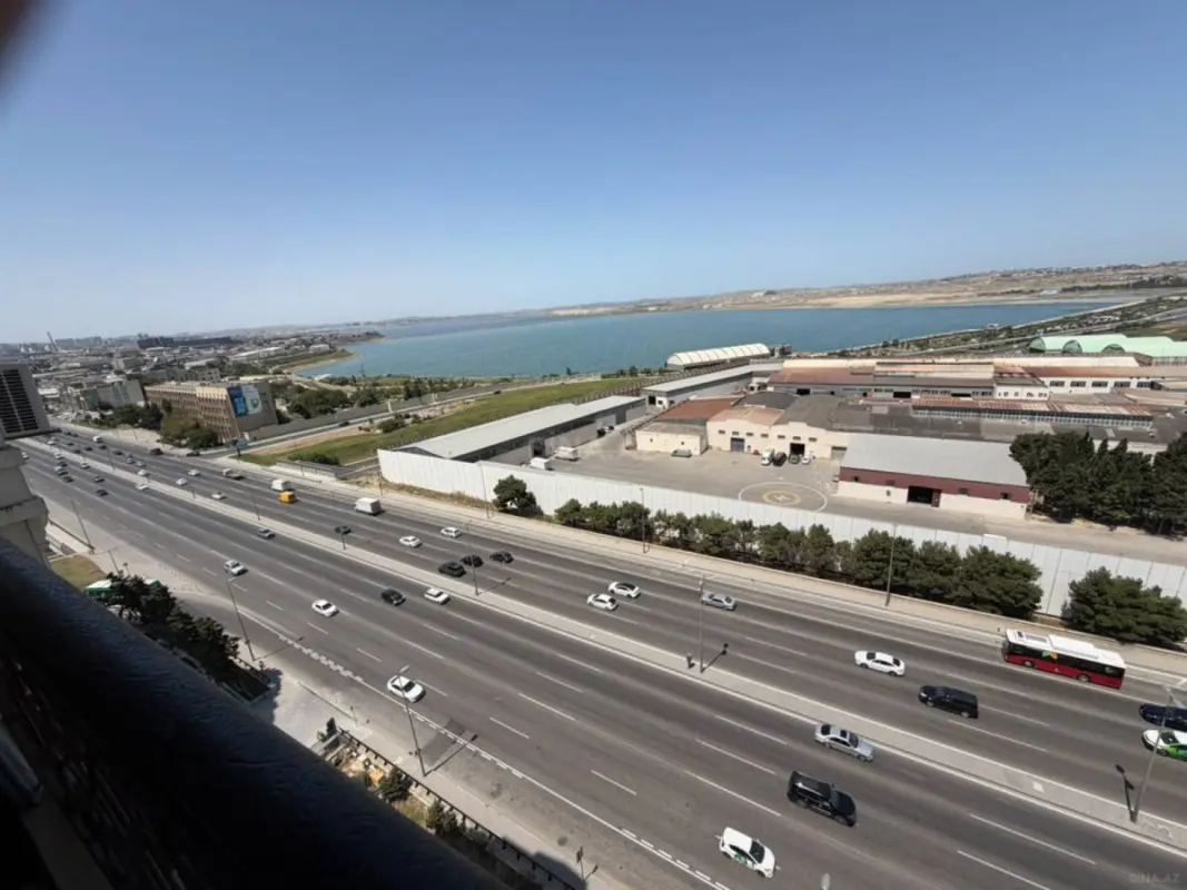 Satılır 1 otaqlı mənzil 67 m²