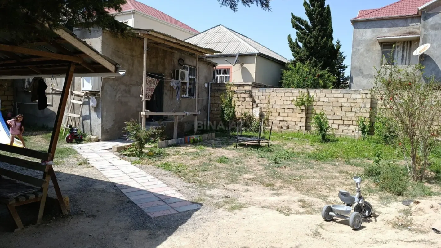 Satılır 1 otaqlı həyət evi 70 m²
