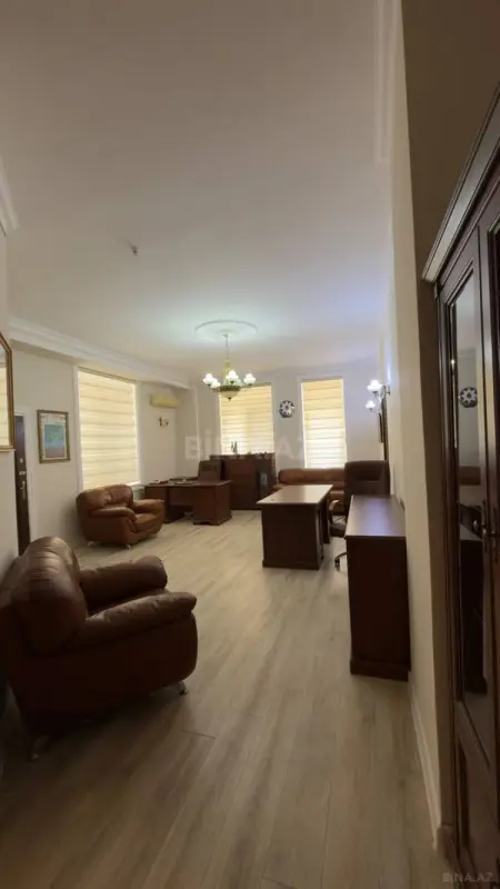 Kirayə verilir 3 otaqlı ofis 90 m²