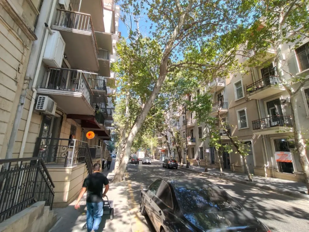 Kirayə verilir obyekt 160 m²