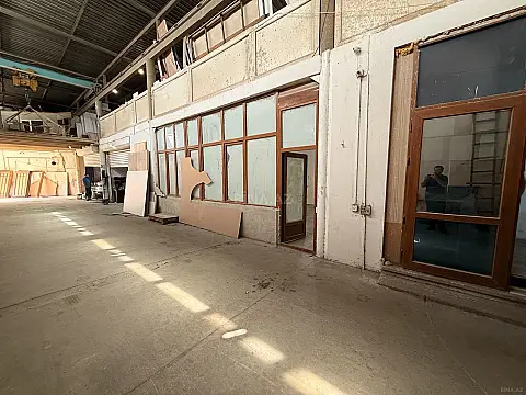 Kirayə verilir obyekt 80 m² — Bakı 80.00 m²