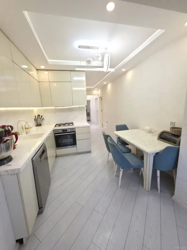 Satılır 3 otaqlı mənzil 90 m²