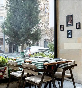 Kirayə verilir obyekt 650 m² — Bakı, Əhmədli 650.00 m²
