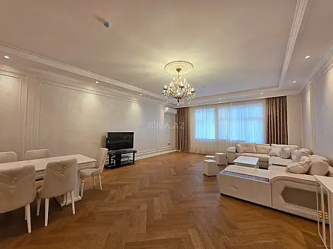 Kirayə verilir 3 otaqlı mənzil 170 m² — Bakı 3 otaq 170.00 m²