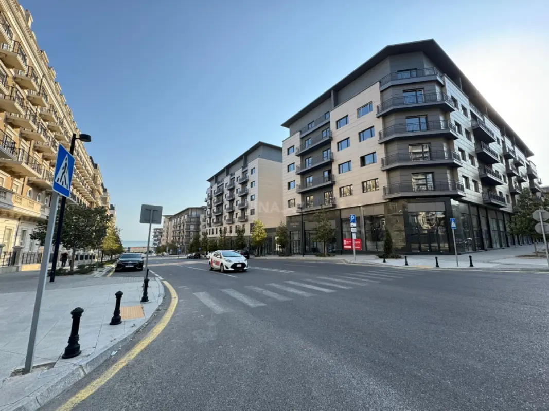 Satılır 3 otaqlı mənzil 128 m²