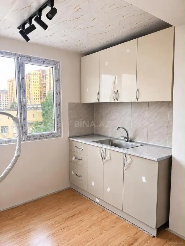 Satılır 1 otaqlı mənzil 40 m²